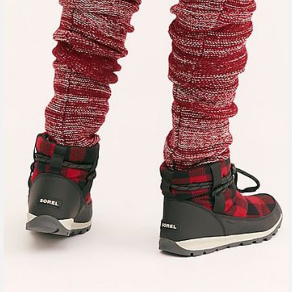 NEW SOREL WHITNEY SHORT BOOT IN DAHLIA - RED PLAID SZ 9 - Picture 7 of 7